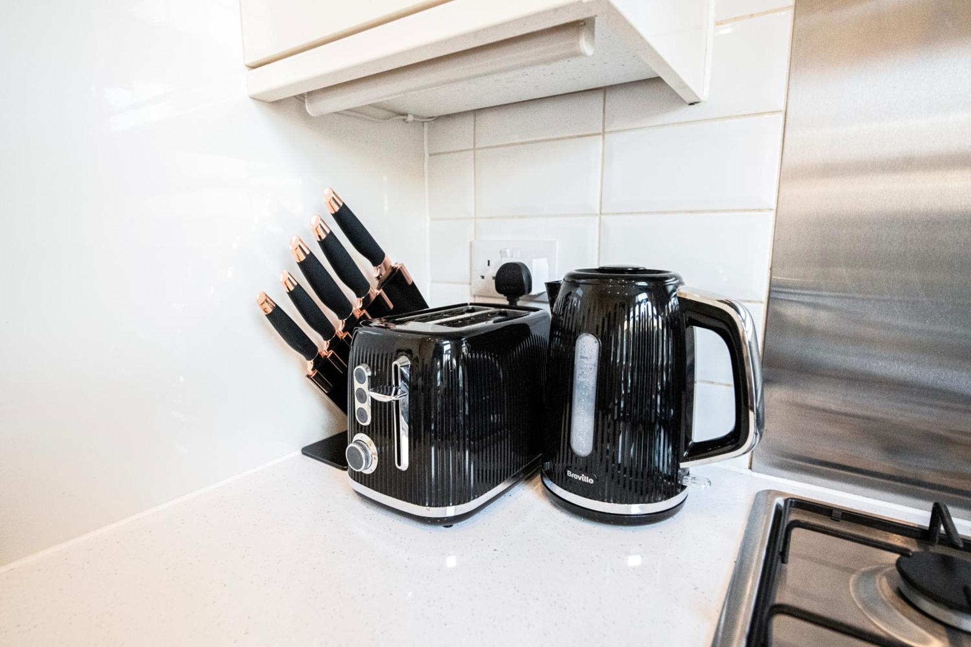Charming 2-Bedroom Flat In Shepherd'S Bush, Near Hammersmith Лондон Екстериор снимка