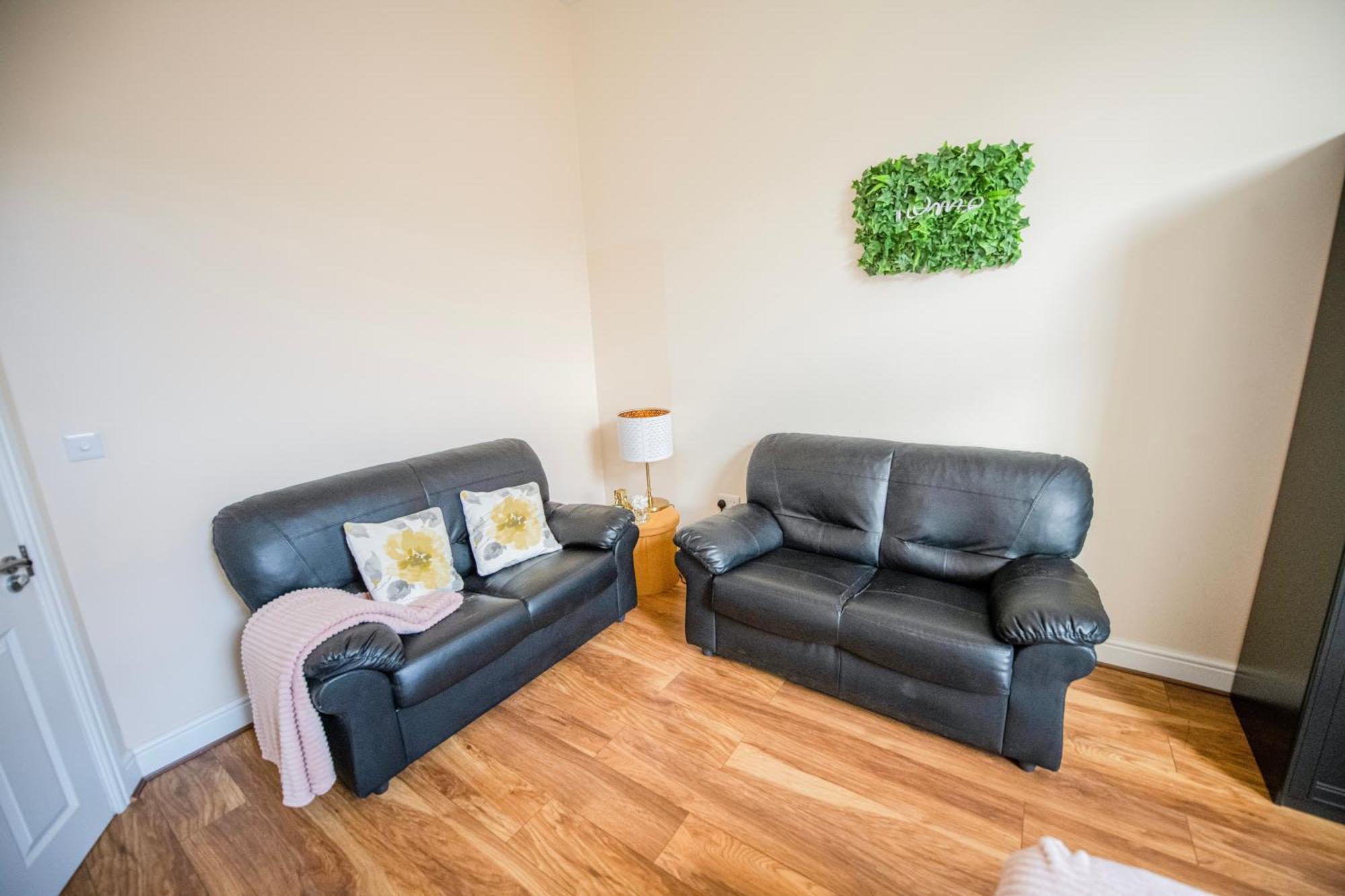 Charming 2-Bedroom Flat In Shepherd'S Bush, Near Hammersmith Лондон Екстериор снимка