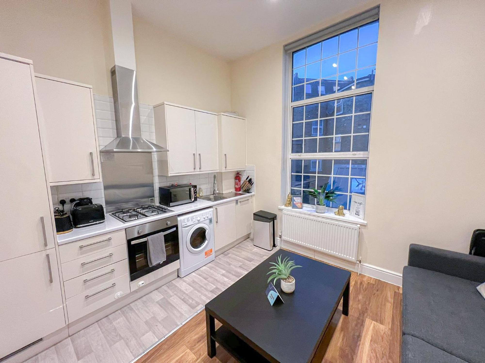 Charming 2-Bedroom Flat In Shepherd'S Bush, Near Hammersmith Лондон Екстериор снимка
